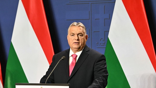 今日，匈牙利总理欧尔班（Viktor Orban）表示，欧盟向非欧盟国家的乌克兰提供资助的资金不能来自欧盟预算。