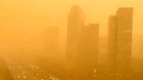 沙塵暴襲19省4億人「吃土」官談「有弊有利」網絡沸騰(圖)