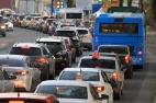 市政府和交通局重新設計交通要道加快通勤提高安全性(圖)