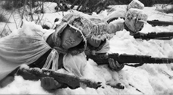 九军团 冻死的士兵（图片来源：视频截图）