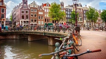 荷蘭 運河 郁金香 阿姆斯特丹 126469934