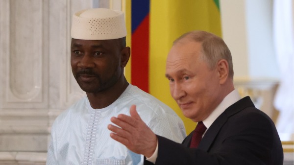 俄罗斯总统普京与马里临时总统阿西米・戈伊塔（Assimi Goita）进行电话交谈，谈及尼日尔危机。