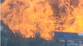 突發：河北一工廠爆燃火光燒成蘑菇雲(視頻圖)