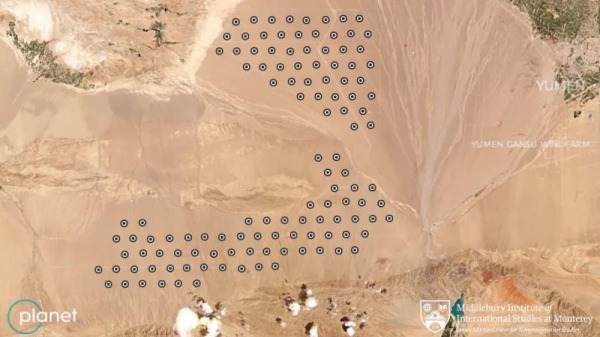 在中國甘肅省玉門關沙漠附近，被發現大約有100多個核彈道飛彈的發射井。