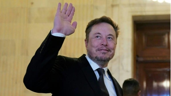 馬斯克(Elon Musk) 於2023 年9 月13 日抵達華盛頓美國國會大廈參加美國參議院兩黨人工智能(AI) 洞察論壇。