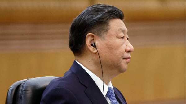 今年1月8日，习近平在第二十届中共中纪委第三次会议上强调，“反腐”形势依然严峻复杂，“反腐”永远在路上。
