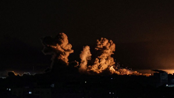 2024年1月21日晚，以色列軍隊轟炸加沙地帶南部城市汗尤尼斯的哈馬斯軍事目標。