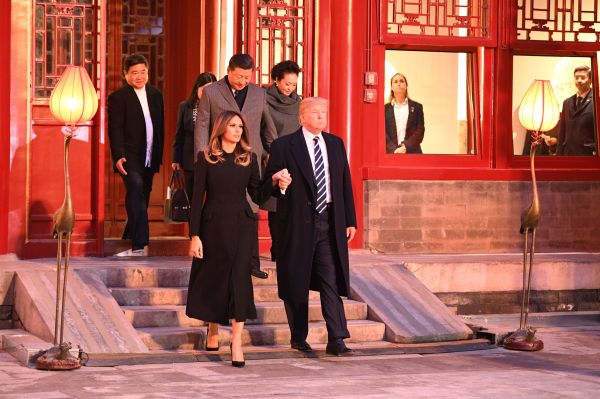 2017年10月，习近平夫妇在北京紫禁城招待了川普夫妇。