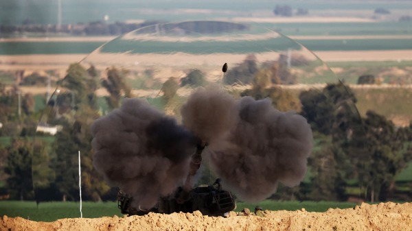 2月1日，以色列軍隊自走砲在南部向加沙地帶軍事目標發射砲彈。