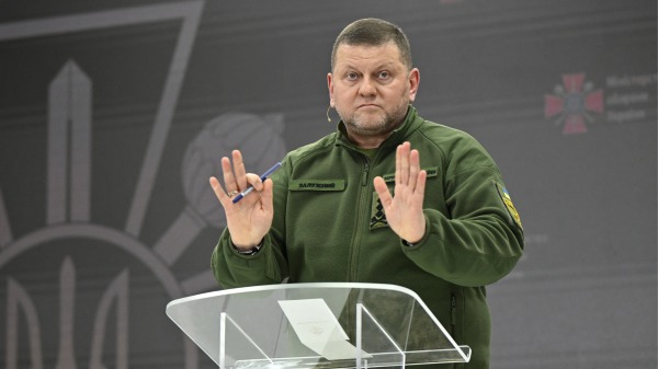 烏克蘭武裝部隊總司令扎盧日尼（Valeriy Zaluzhnyi）