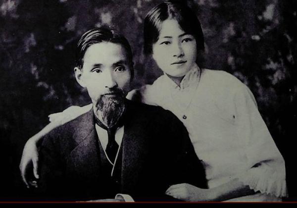 林徽因和父親林昌珉在倫敦的合照。