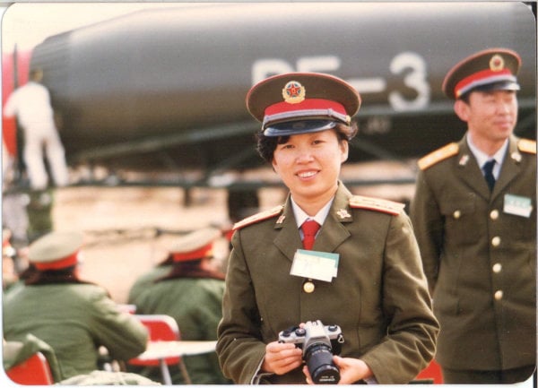 1988年，江林在山西采访总参战役演习。军报记者摄。（江林提供）