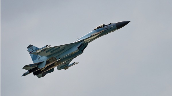 2019年8月27日，蘇霍伊Su-57多用途第五代噴射戰鬥機在俄羅斯茹科夫斯基國際機場MAKS 國際航空航太沙龍參加飛行表演。