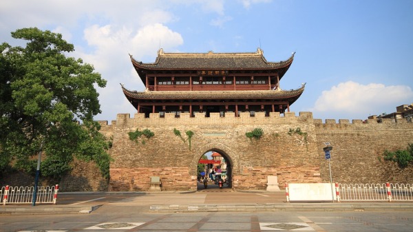 为何老墙不塌新墙塌浙江衢州千年古城墙坍塌(组图)
