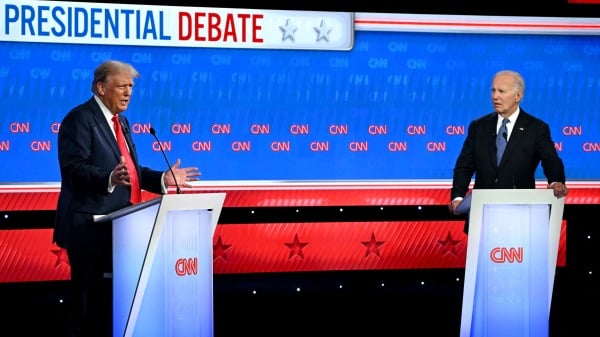 2024年6月27日，美國總統喬．拜登和前總統川普在喬治亞州亞特蘭大CNN演播室參加了2024年總統大選的首場辯論。