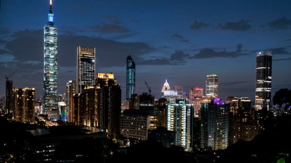 2024年5月17日，台灣最高的摩天大樓台北101大樓高 508 米，矗立在台北。