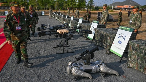 中国军工智能引关注美议员吁警惕“武装机器狗”(图)