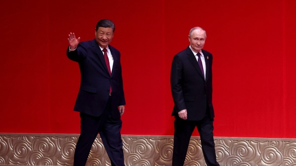 5月16日，习近平与普京在北京出席纪念中俄建交75周年暨中俄文化年开幕音乐会。