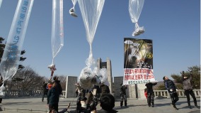 朝鮮60學生撿神秘USB逾30人遭判死少女刑前崩潰痛哭(圖視頻)