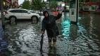 东三省洪水肆虐数十座水库泄洪多地房屋被淹街道如海(组图)