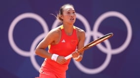 中國鄭欽文爆冷擊敗波蘭球后晉奧運女網決賽(圖)
