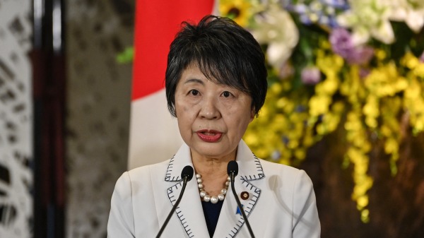 日本外相上川陽子